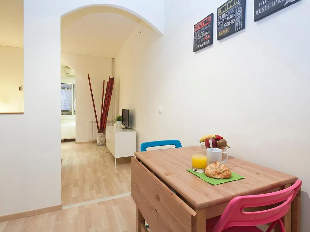 Bed and Breakfast Spot Smart Nomad Barcelona 0*,  España