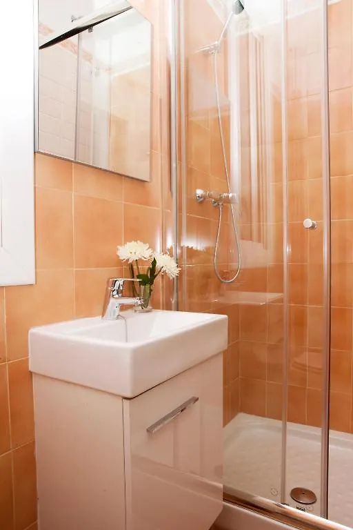 Bed and Breakfast Spot Smart Nomad Барселона